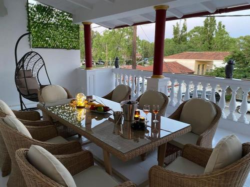 Uitzicht, Oasis Grand House-large balcony with sea view in Euboea