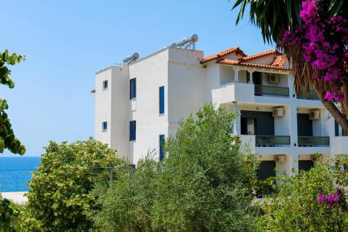 SELVIA Hotel - image 9