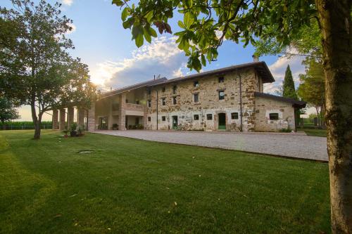 . Casale San Pietro