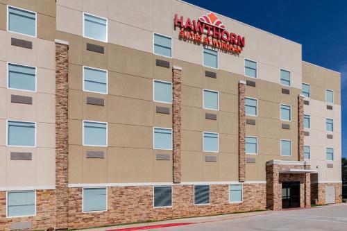 A szálláshely kívülről, Hawthorn Extended Stay by Wyndham Oklahoma City Airport near White Water Bay