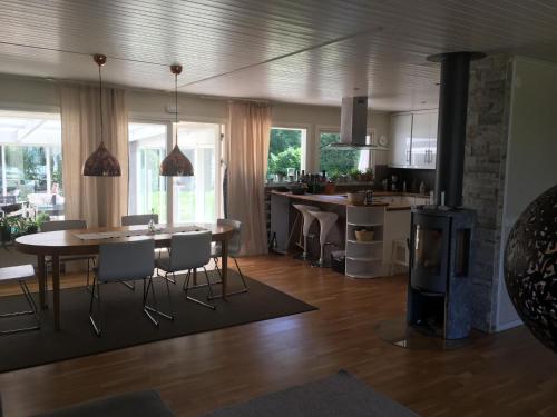 Rymlig villa med närhet till Tylösand och Halmstad GK