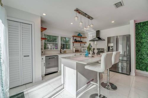 Casa Stellata downtown Sarasota 3 Blocks to Bay in 可可納特中區