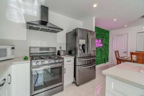 Casa Stellata downtown Sarasota 3 Blocks to Bay in 可可納特中區