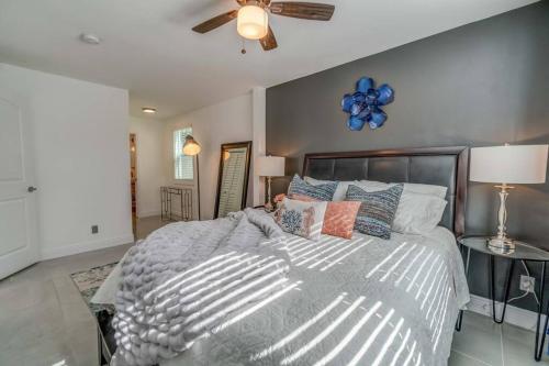 Casa Stellata downtown Sarasota 3 Blocks to Bay in 可可納特中區