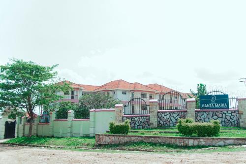 Vista exterior, Hotel Santa Maria in Arua