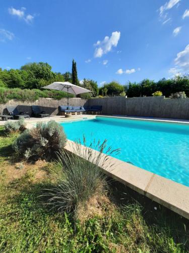 Gîte de l'Ane Papillon-3 chb- piscine-jardin