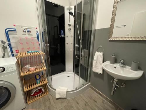 Suite4Monteure - Modern & Zentral in der City I Küche I Waschmaschine I Balkon, Stuttgart (photo 10)