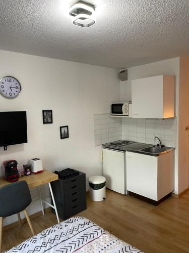 ห้องครัว, Les Logis de Paray Appartement 202 in ปาแร-เลอ-โมเนียล