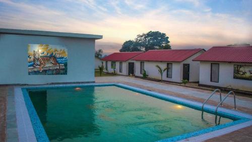 Brar Tiger Resort Corbett By Royal Collection