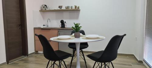 Létesítmények, G&G Suites in Voska