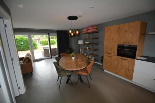 Branding, Serooskerke (foto 8)