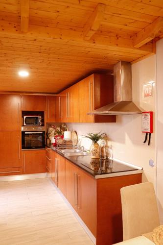 Kitchen, Casa Rustica em Alte - KARMEA HOUSES in Alte