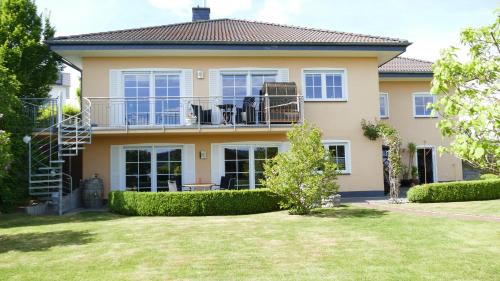 Ferienwohnung Eifelbergblick mit Garten, Schleiden, Wandern in the Eifel National Park, nähe Rursee - Apartment - Schleiden