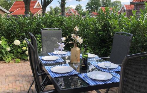 Amazing home in Hoge Hexel with 3 Bedrooms - main image