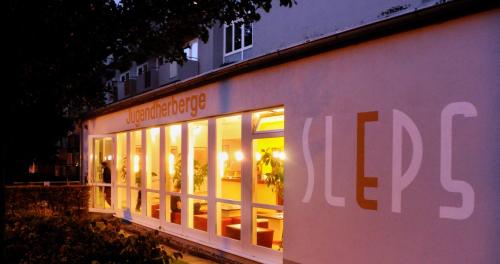 Hostel SLEPS - image 16
