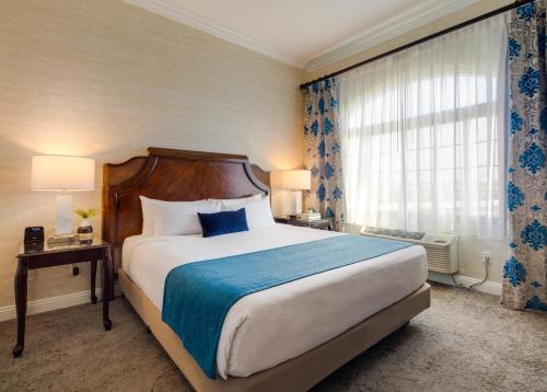 King Studio Suite