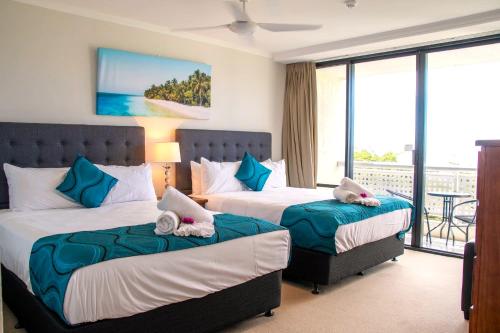 Cairns Luxury Waterview Apartment