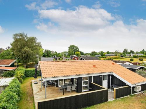 Two-Bedroom Holiday home in Rønde 3 Rønde 