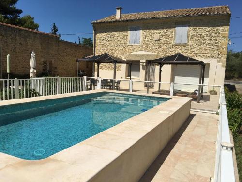 Holiday home with private fenced pool - Accommodation - Aubais