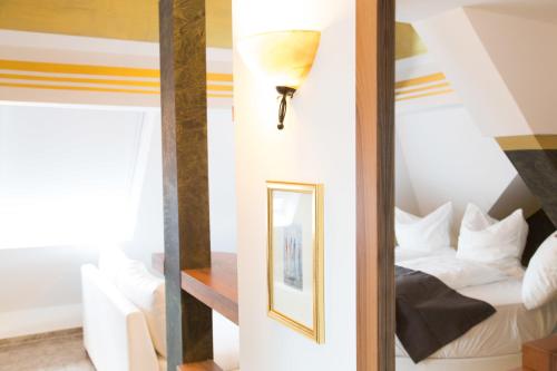 Alpha & Omega Hotel - image 7