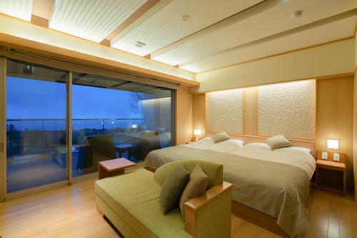 Corner Suite Room with Open-Air-Bath - Ocean View - 2nd Floor
