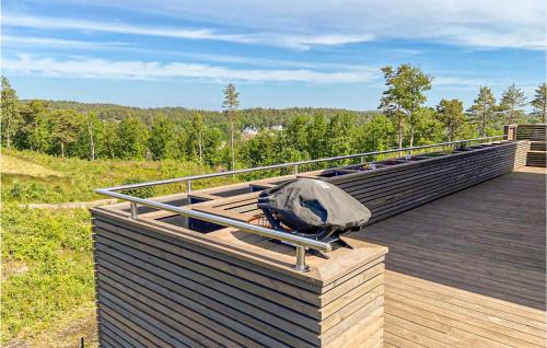 ทัศนียภาพภายนอกโรงแรม, 4 Bedroom Amazing Home In Færvik in อาเร็นดาล