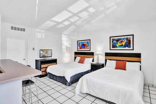 Amazing 1br apartment with pool Hallandale Beach! - main image