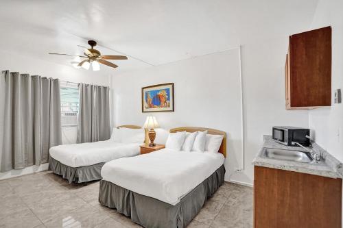 Lovely Hallandale beach studio :) - image 3
