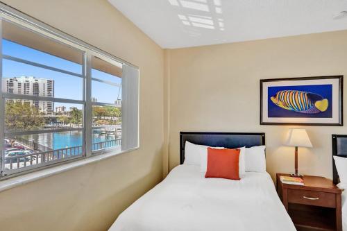 Gorgeous 1br apartment a walk from the Beach - image 17