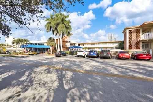 Gorgeous 1br apartment a walk from the Beach - image 29