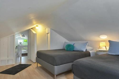 Gorgeous 2br with Garden and BBQ :) - image 13