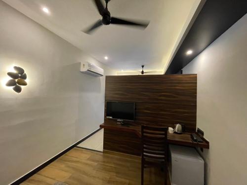 Superior King Suite room in HOTEL MMD GRANDE  A BOUTIQUE HOTEL