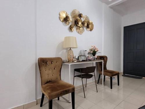 Chomey Homestay in Mantin