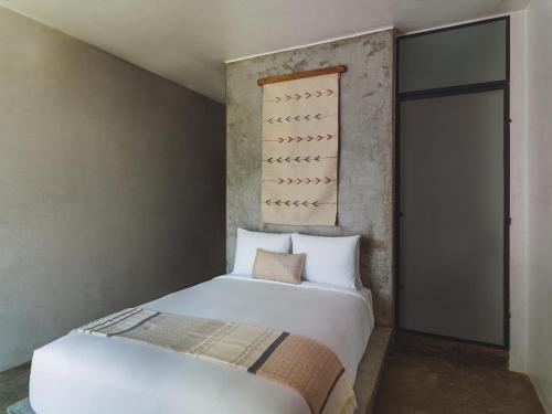 Drift Hotel