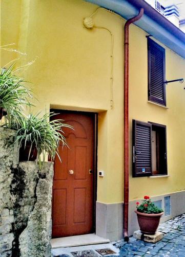  Casetta nel centro storico in Norma
