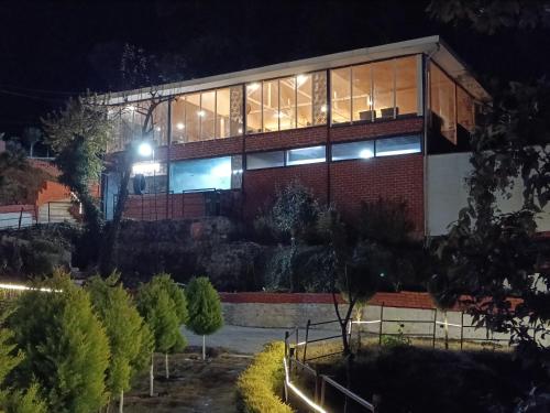 Skywood Resort Shoghi