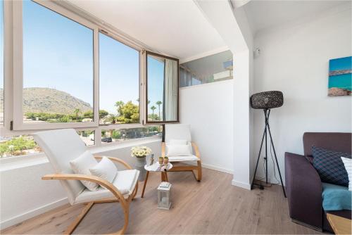 Two-Bedroom Apartment image 6