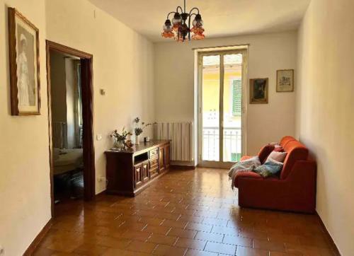Cheerful Room, Sharing kitchen in a Cosy Family Art House, Ideal for one person or couple 3