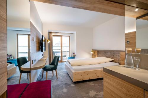 Hotel FrechDachs - image 11