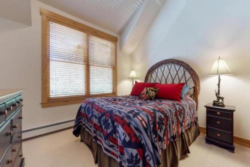 Keystone Ski Tip Town Homes 3 Bedroom Town House Private Garage on Shuttle Route - image 11