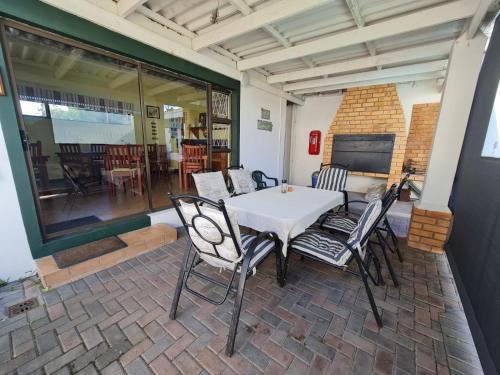 Létesítmények, The Hide on Tindale in Berea