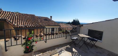 La Carriera, petite maison sud Ventoux, au charme Provençal gîte à louer Les Bruns