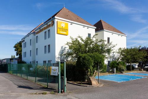 Hotel de Nantes Saint Herblain - image 6