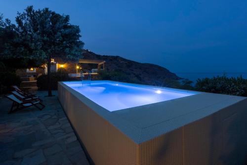 Luxury villa by the beach, Ándros (fotografie 6)