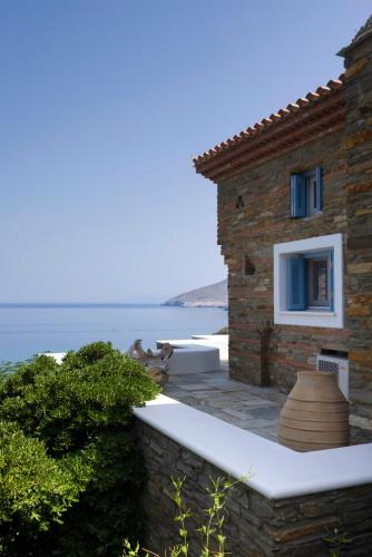 Luxury villa by the beach - Accommodation - Andros Chora