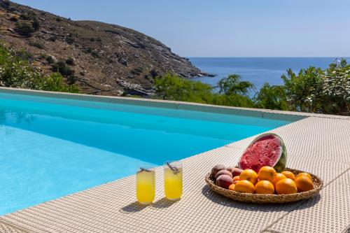 Luxury villa by the beach by Andros Villas Collection - Andros