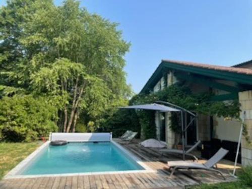 Belle Villa basque avec piscine et jardin de 3000m2 - Location, gîte - Saint-Jean-de-Luz