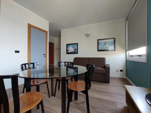 Genova Business Homes, Janov (fotografie 5)