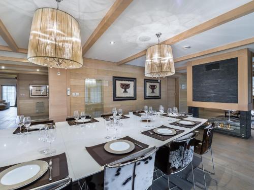 Chalet Courchevel 1650 6 pièces 10 personnes - FR-1-563-88 - image 2