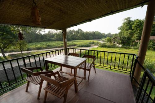 Balkon/Terrasse, Namaste Bardiya Resort in Thakudwara